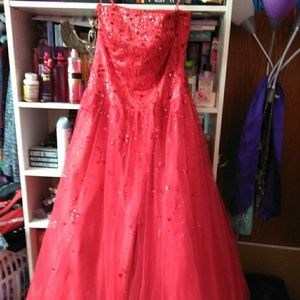 Red prom dress